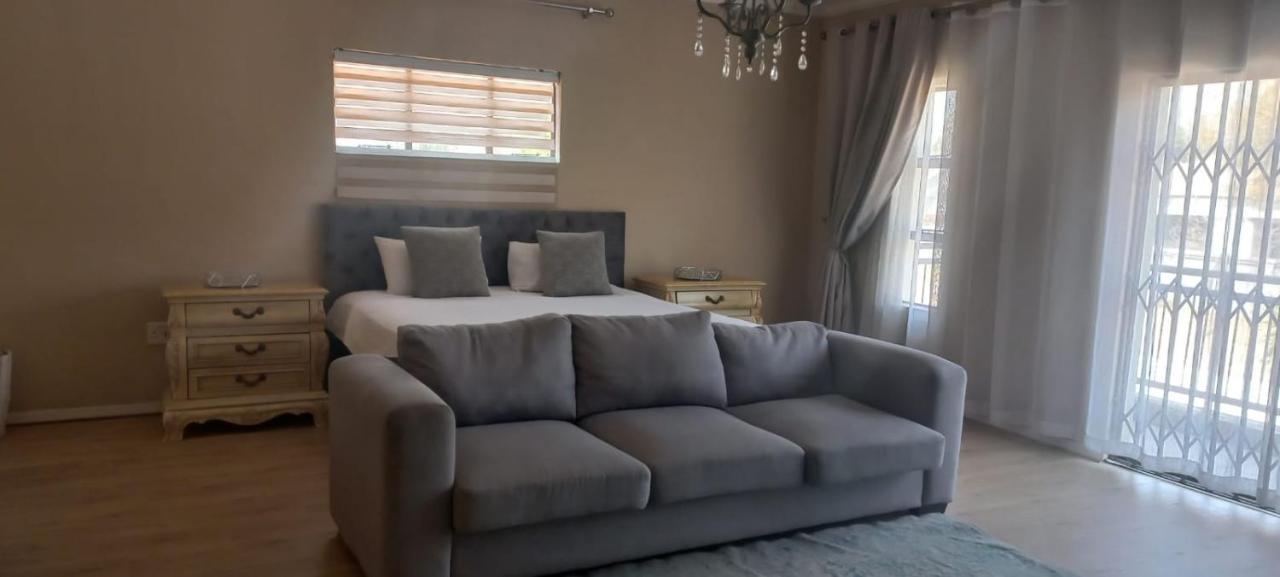 Entire 4 Bedroom House In Midrand, Johannesburg Randjesfontein Exterior foto